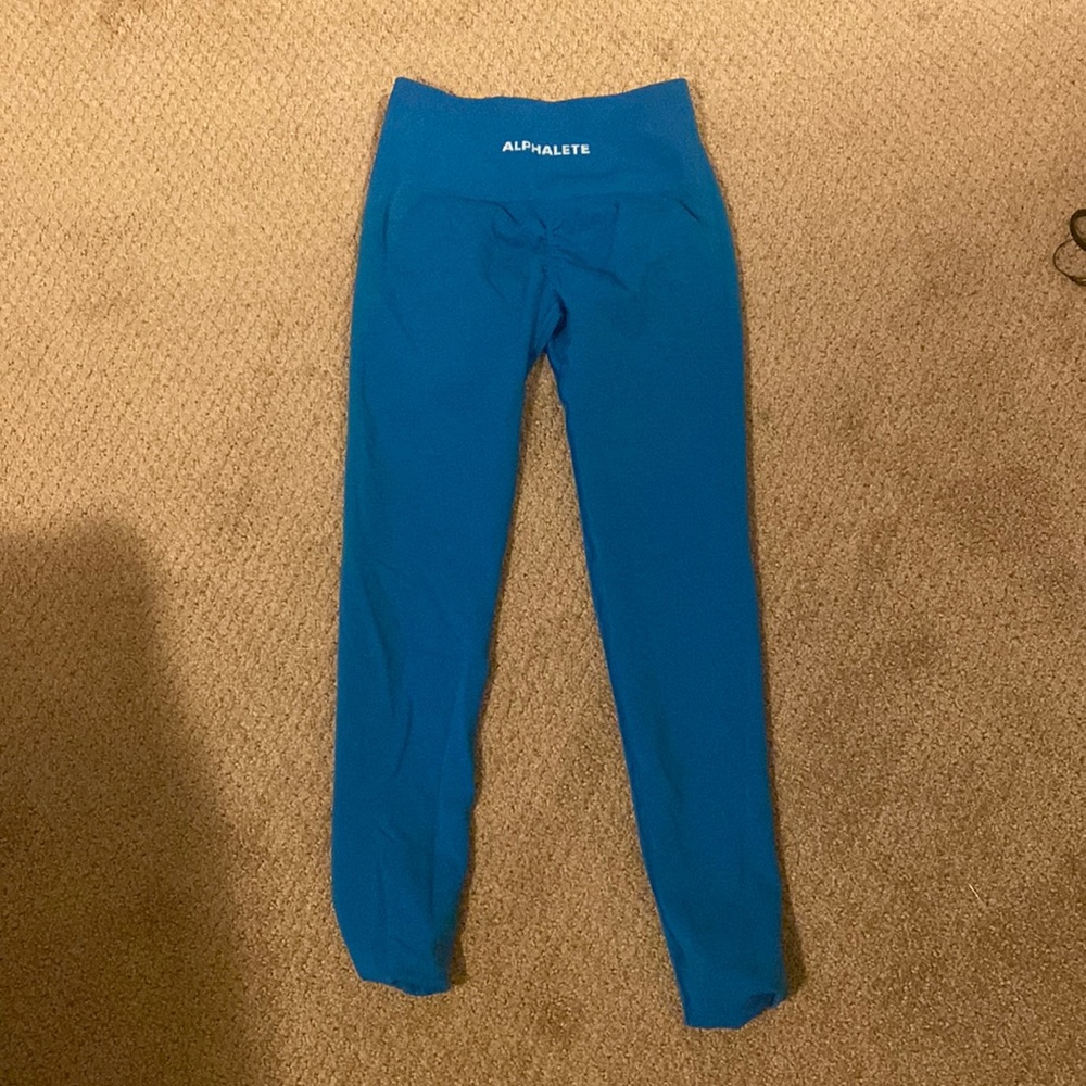Small Alphalete Amplify Leggings